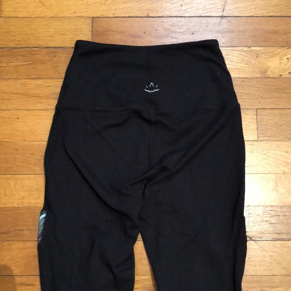 Beyond Yoga Get Your Filament High-Rise Leggings, size Small - Picture 12 of 15